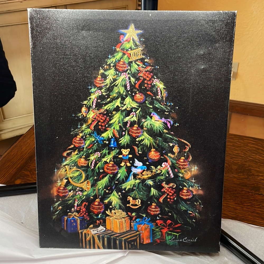 Christmas tree wall decor